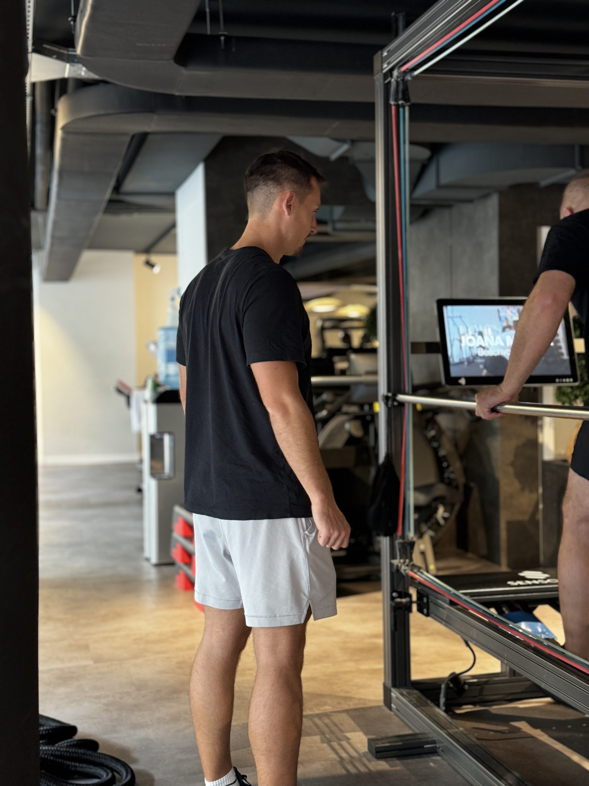 Cours collectif Une photo d'une partie du centre de sport Athletica